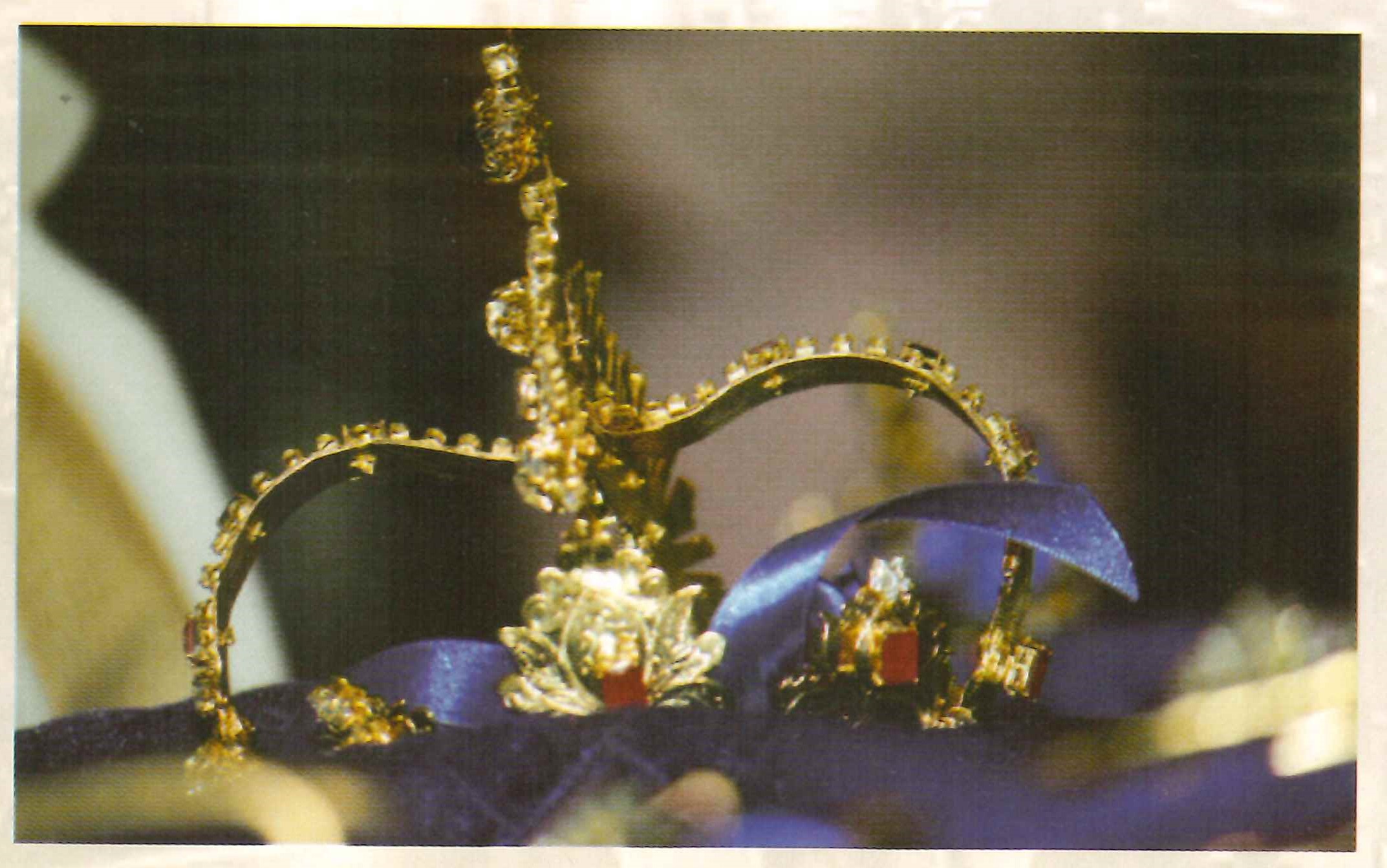 Crowns (3)